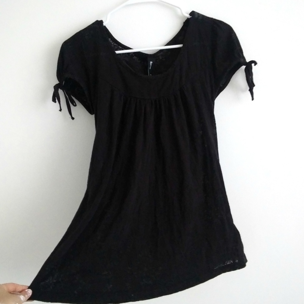 woman's black shirt